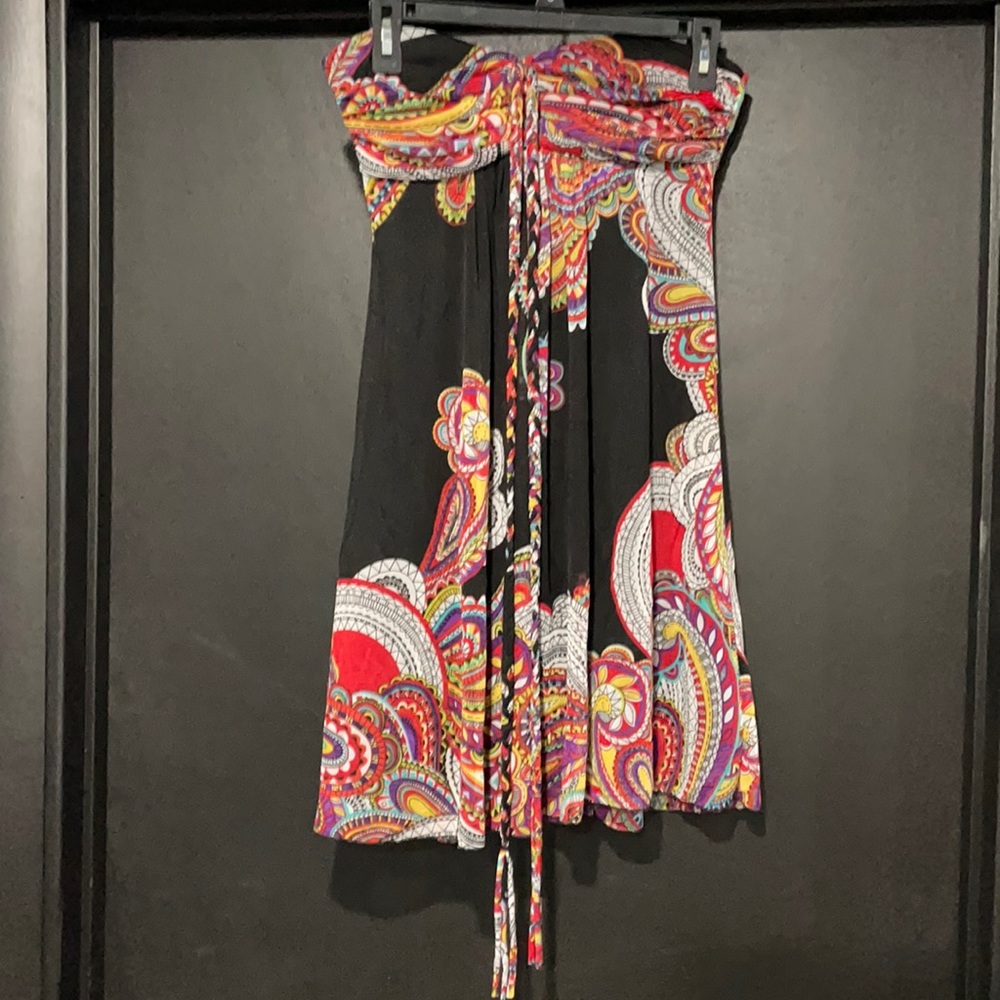 Cute strapless or tie around neck short sundress